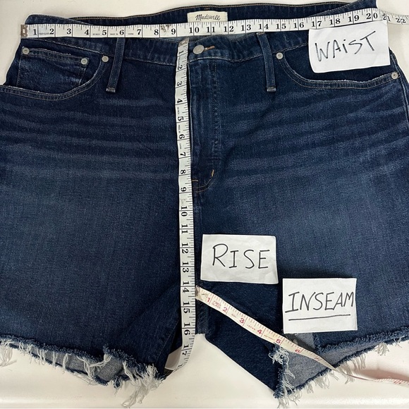 Madewell Women’s Curvy High-Rise Denim Shorts Size 36 Dark Wash Cut Offs - Picture 5 of 7